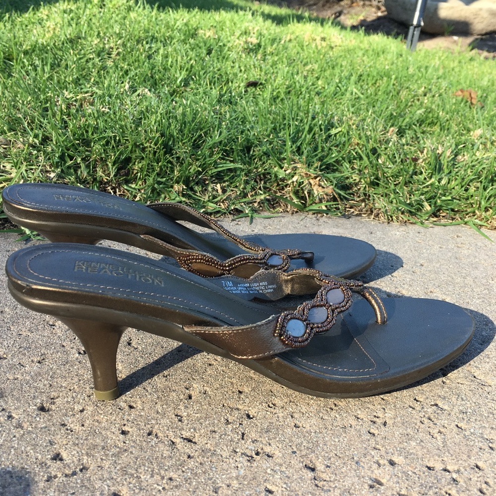 Kenneth Cole reaction bronze thong heels